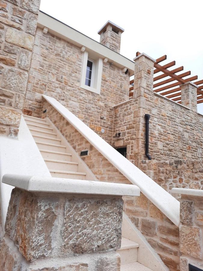 Castello Exclusive Rooms With Breakfast - By Ta Leut Agency Privlaka  Exterior photo