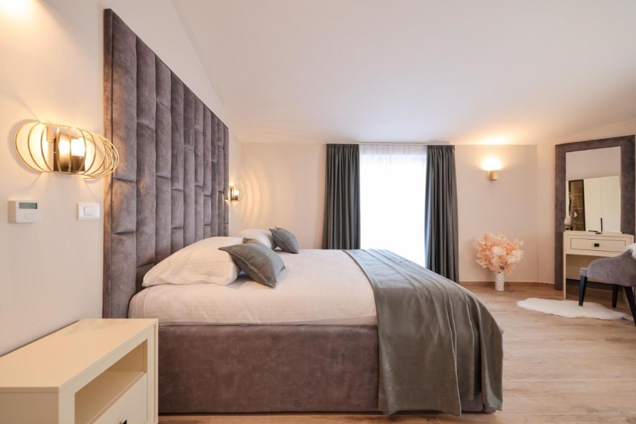 Castello Exclusive Rooms With Breakfast - By Ta Leut Agency Privlaka  Exterior photo