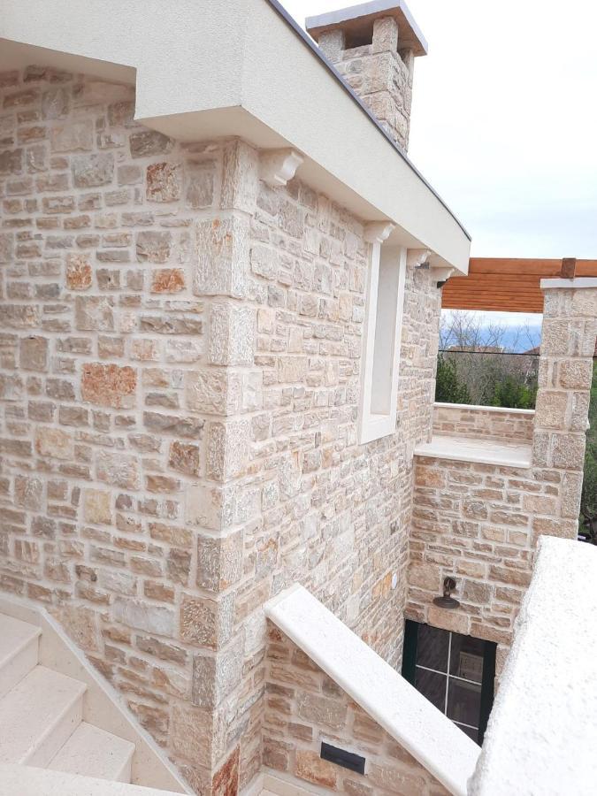 Castello Exclusive Rooms With Breakfast - By Ta Leut Agency Privlaka  Exterior photo