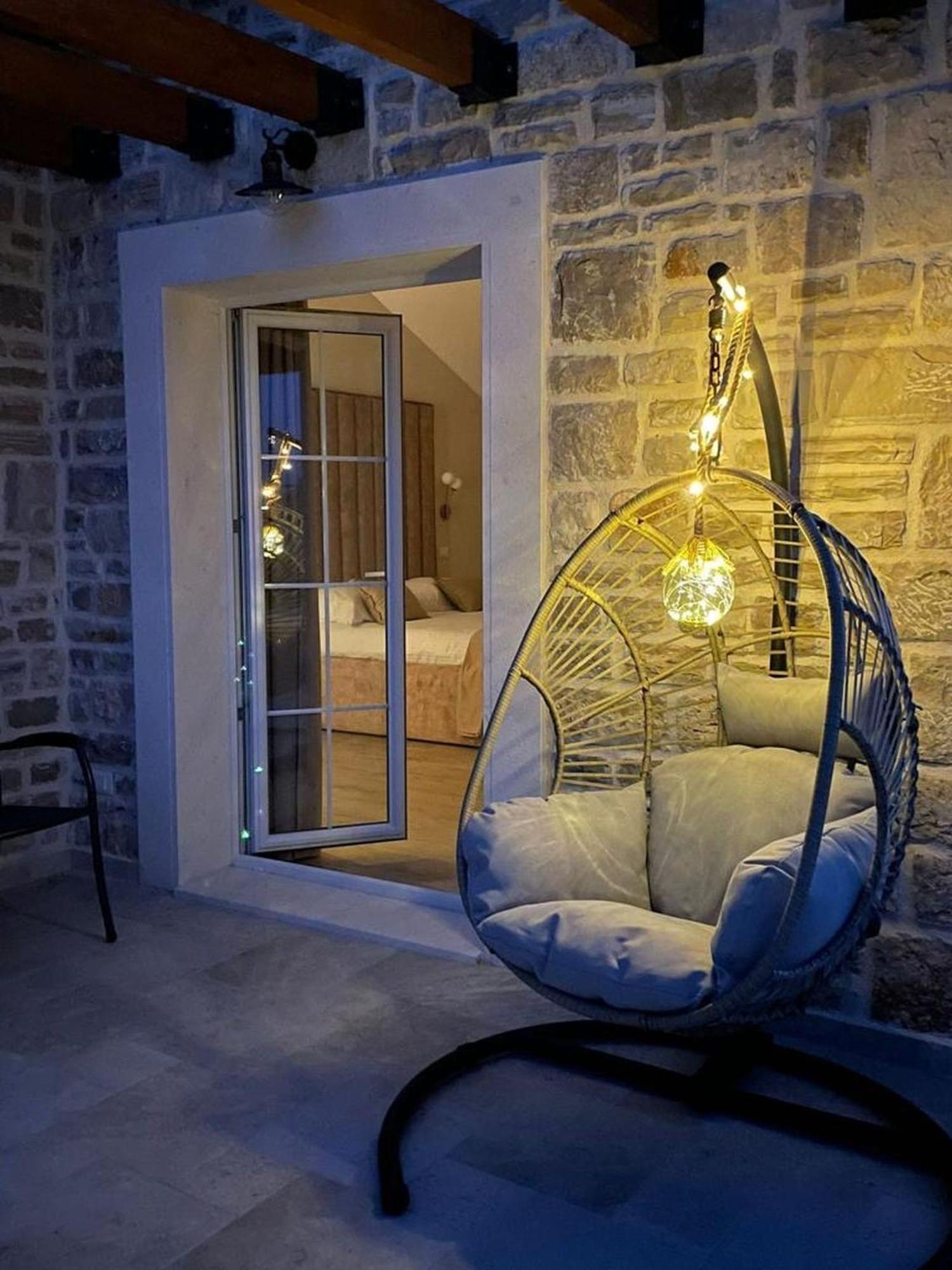 Castello Exclusive Rooms With Breakfast - By Ta Leut Agency Privlaka  Exterior photo